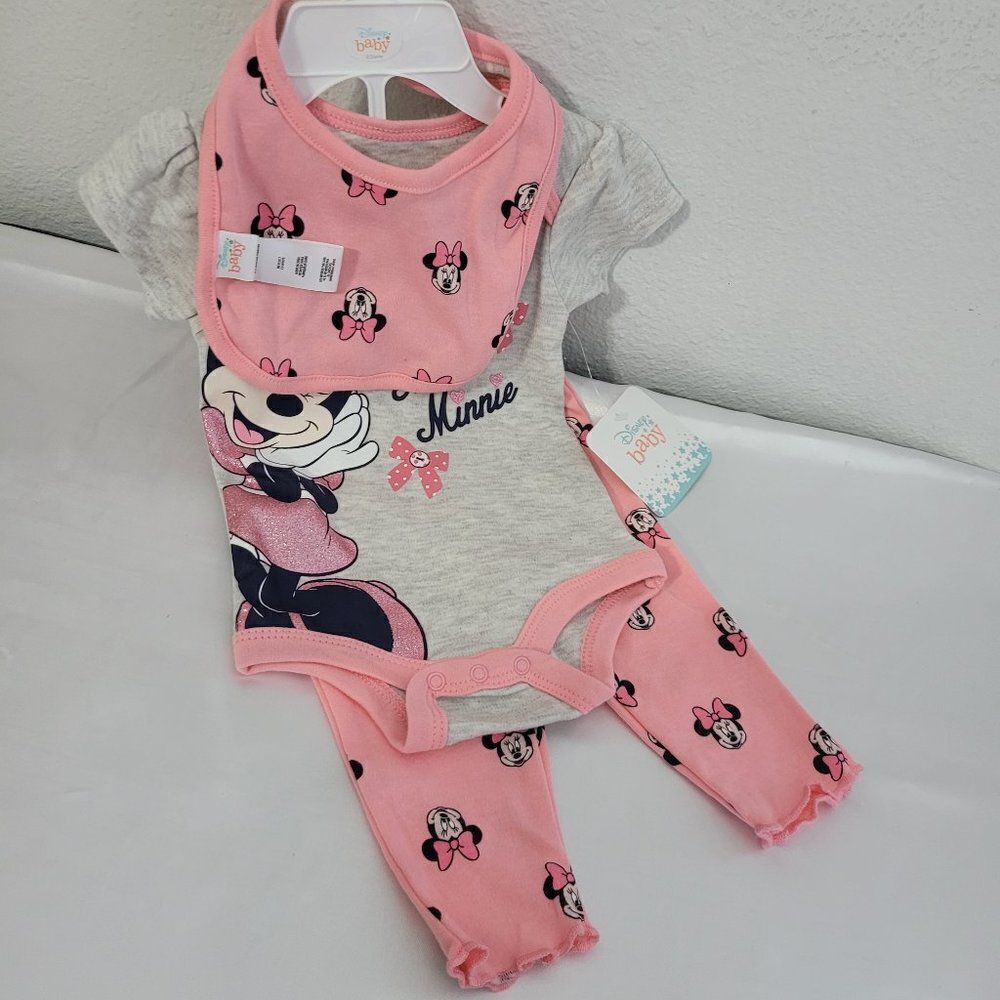 1507 DISNEY BABY  BODYSUIT SET 0-3 M NWT